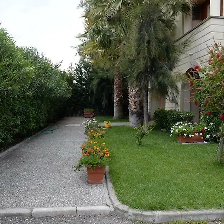 Oasi Felicita Ferienhaus Nova Siri Marina